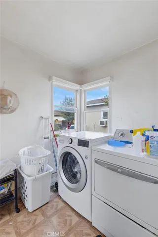 10140 Lindale, Bellflower, California 90706