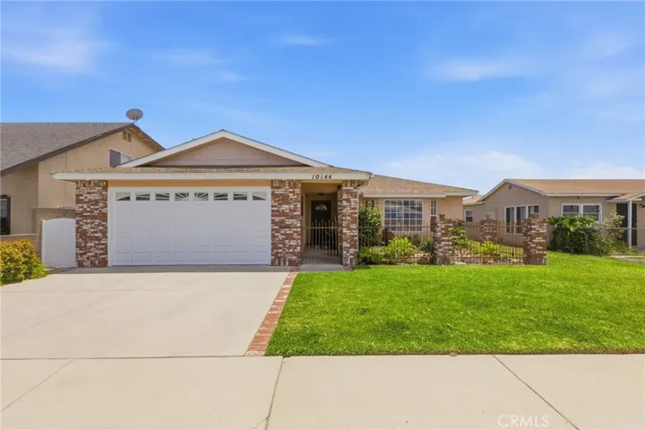 10140 Lindale, Bellflower, California 90706