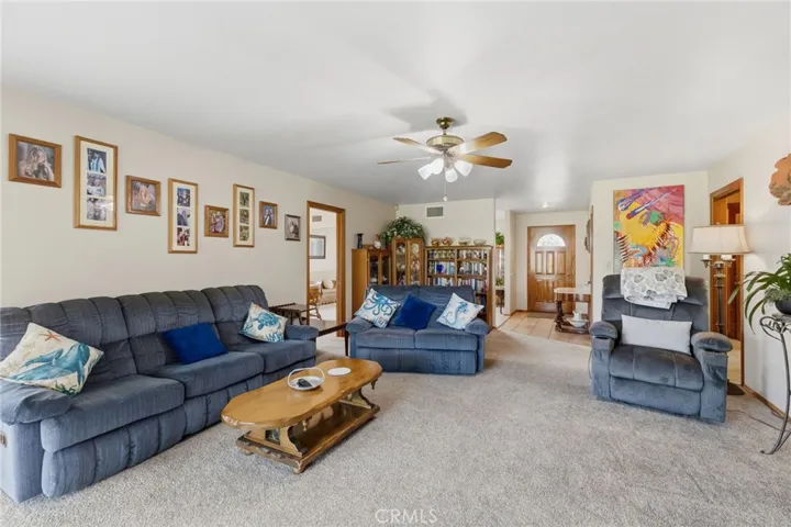 10140 Lindale, Bellflower, California 90706
