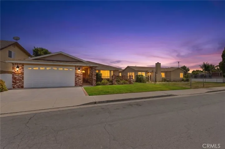 10140 Lindale, Bellflower, California 90706