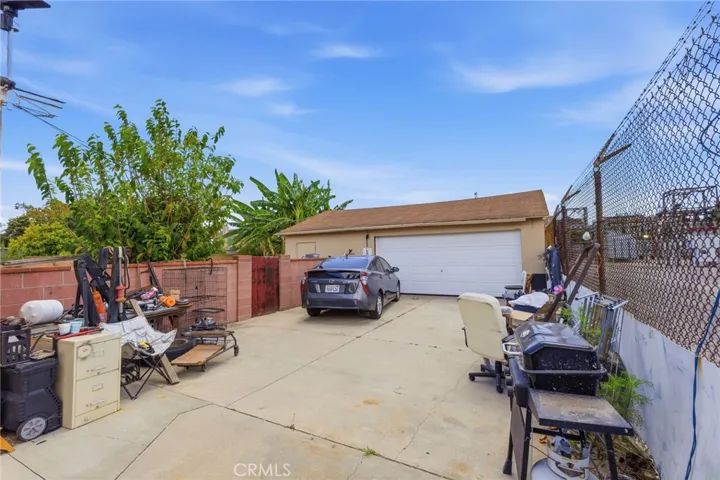 10140 Lindale, Bellflower, California 90706