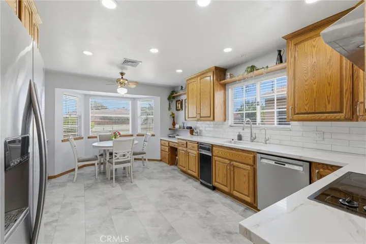 10140 Lindale, Bellflower, California 90706