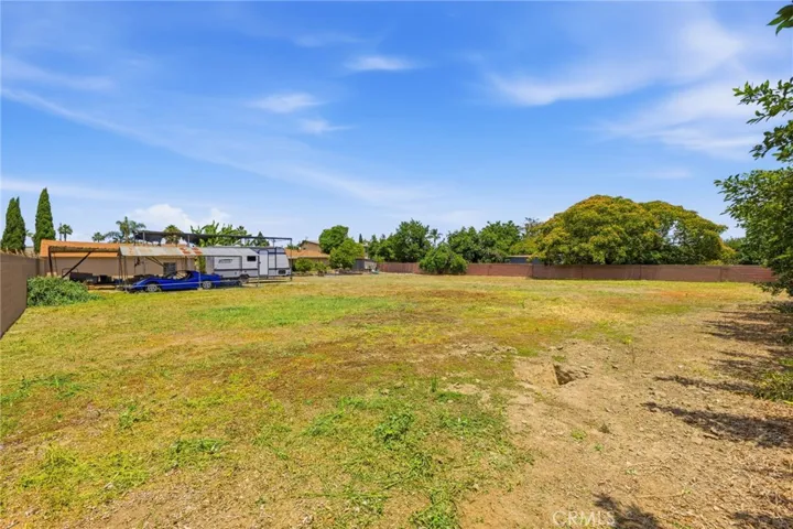 10140 Lindale, Bellflower, California 90706