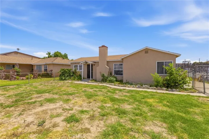 10140 Lindale, Bellflower, California 90706