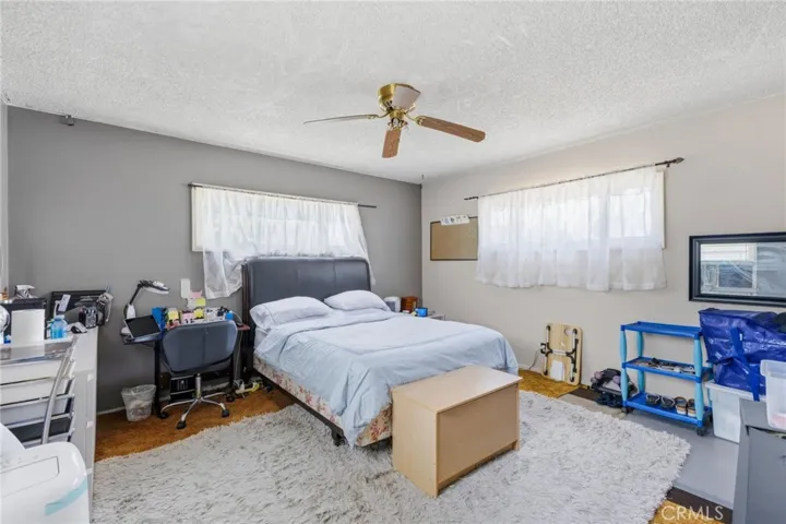 10140 Lindale, Bellflower, California 90706
