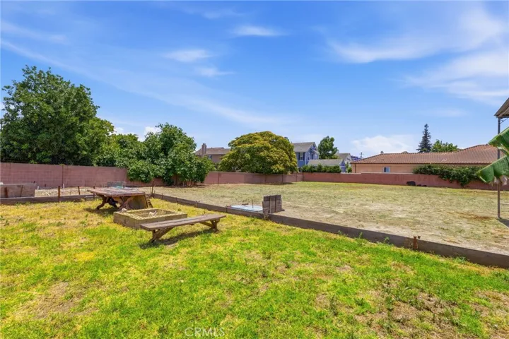 10140 Lindale, Bellflower, California 90706