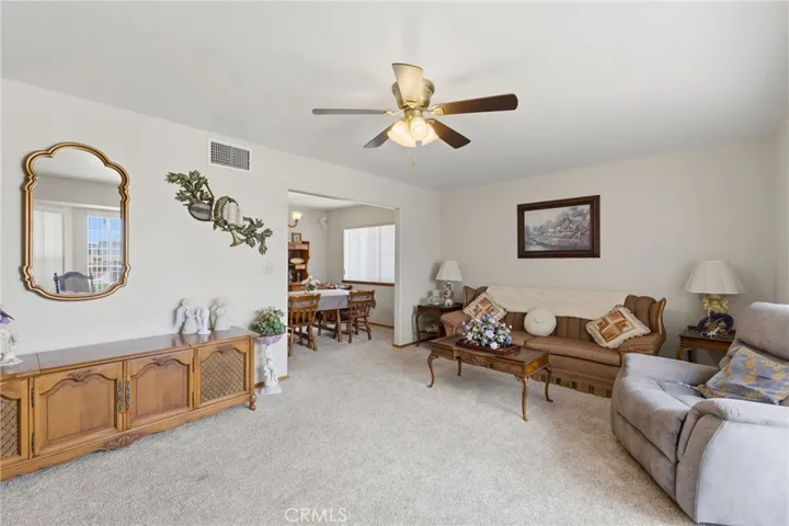 10140 Lindale, Bellflower, California 90706