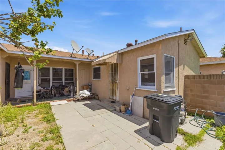 10140 Lindale, Bellflower, California 90706