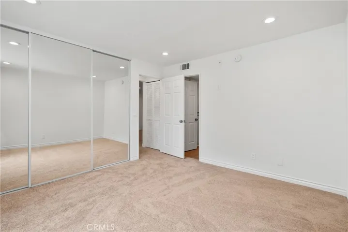 5525 Canoga Avenue 218, Woodland Hills, California 91367