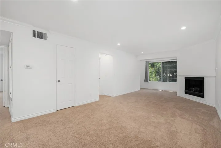 5525 Canoga Avenue 218, Woodland Hills, California 91367
