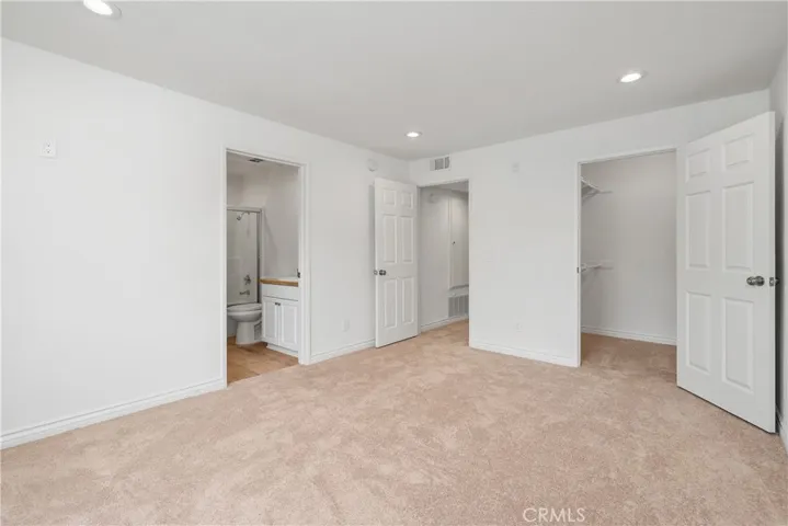 5525 Canoga Avenue 218, Woodland Hills, California 91367