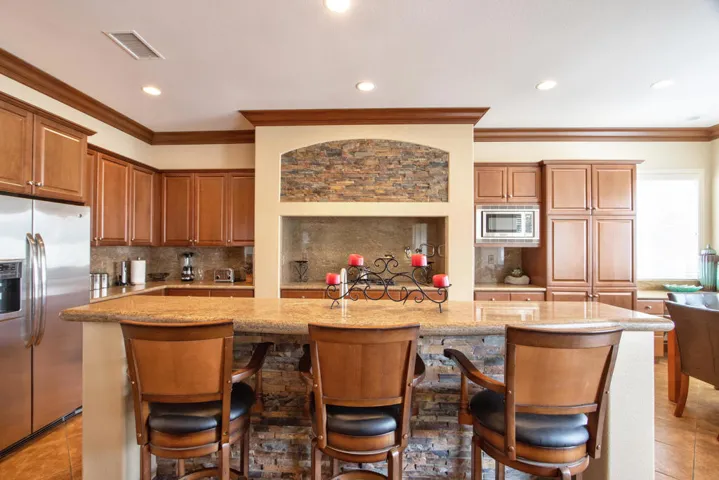 17-Kitchen