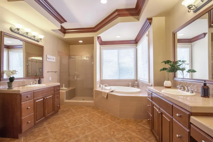43-Primary-Bathroom