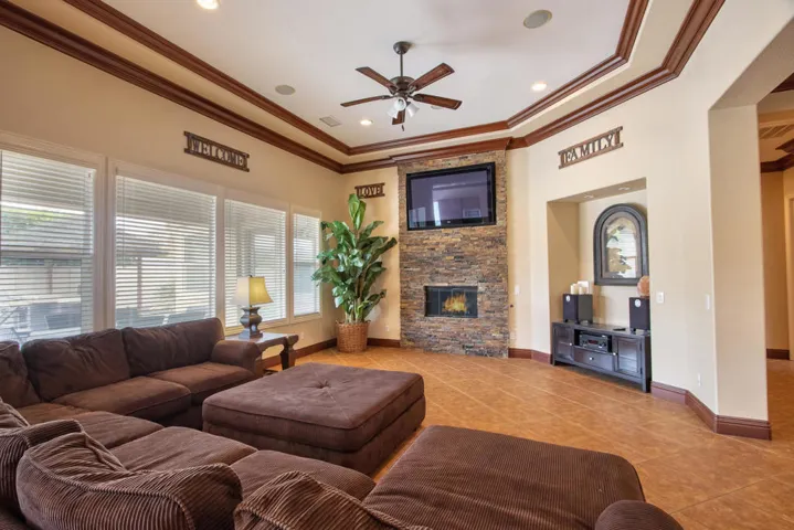 14-Living-Room