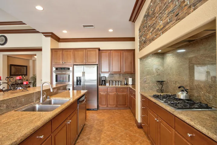 20-Kitchen