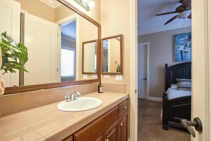 33-Bathroom-2