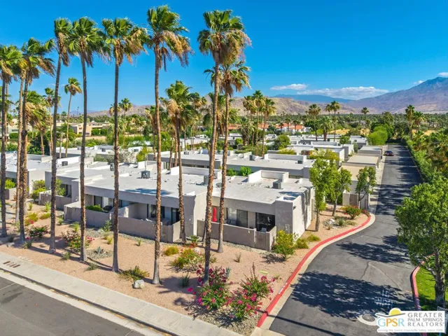 805 E Arenas Road, Palm Springs, California 92262