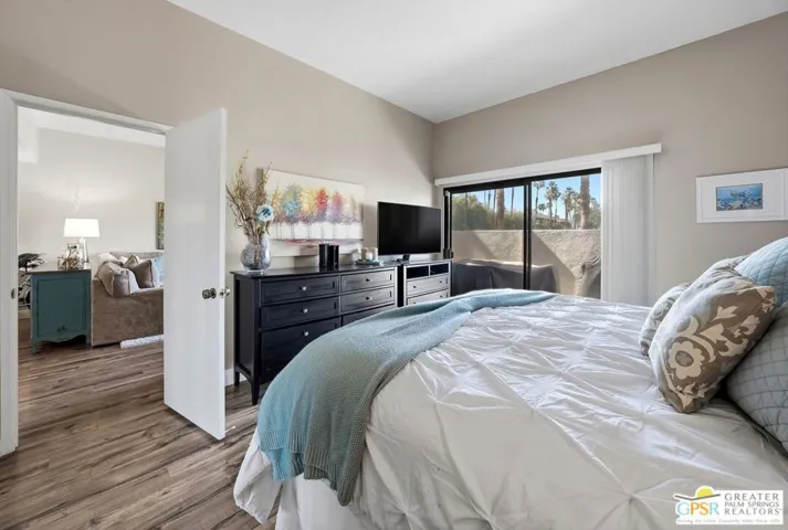 805 E Arenas Road, Palm Springs, California 92262