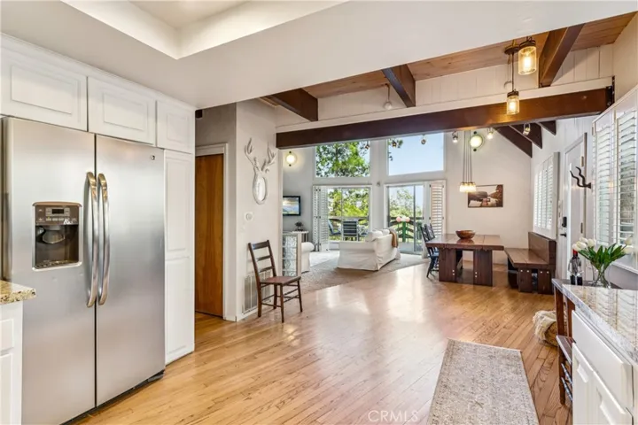 Open area kitchen to living space