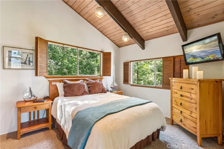 Rear Upper Guest Room