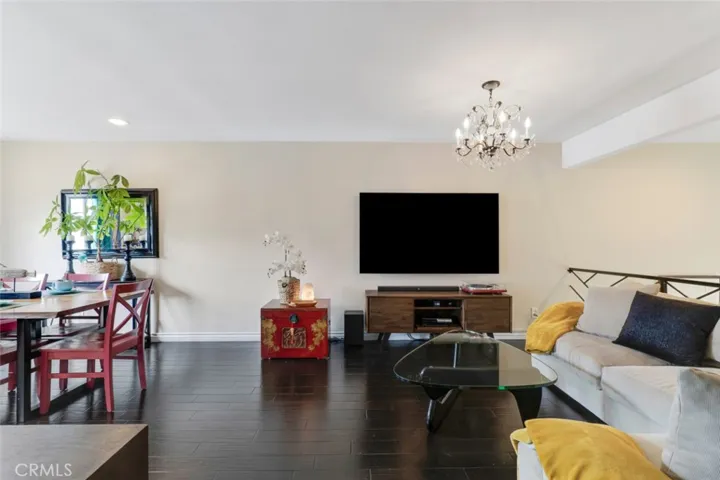 21125 Lassen Street 2, Chatsworth, California 91311