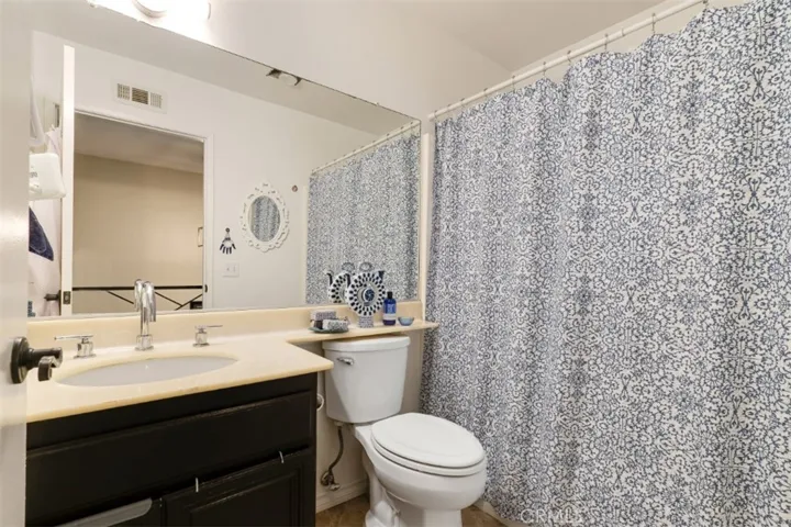 21125 Lassen Street 2, Chatsworth, California 91311