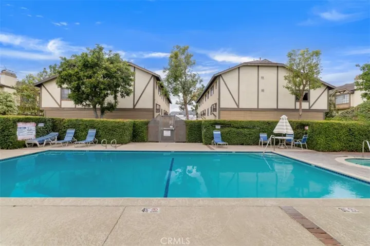 21125 Lassen Street 2, Chatsworth, California 91311