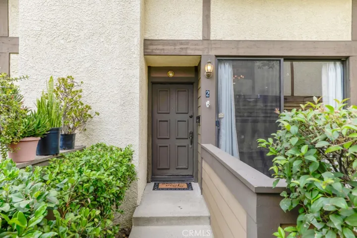 21125 Lassen Street 2, Chatsworth, California 91311