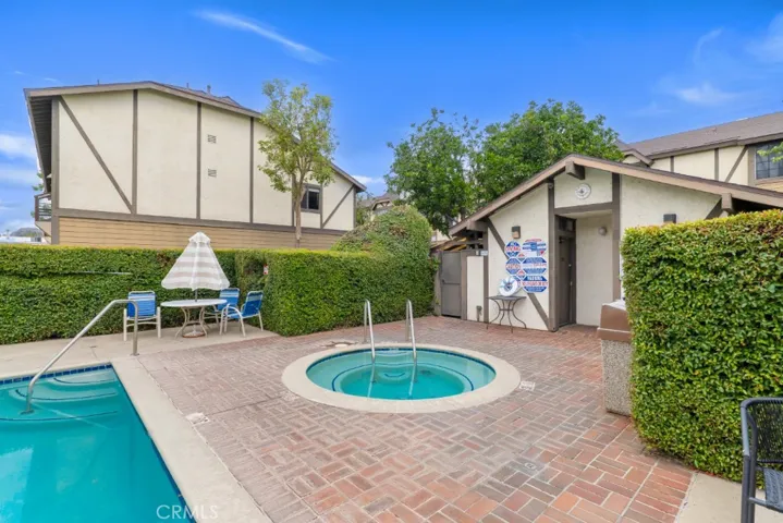 21125 Lassen Street 2, Chatsworth, California 91311