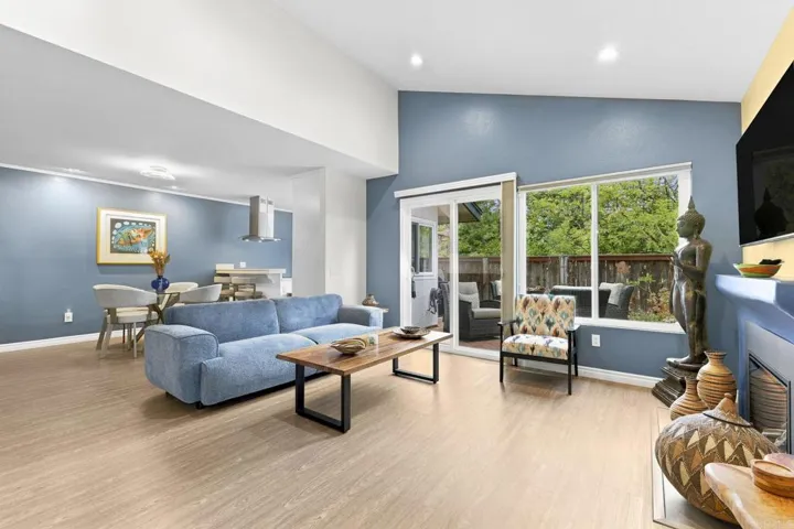 2033 Shadytree Lane, Encinitas, California 92024