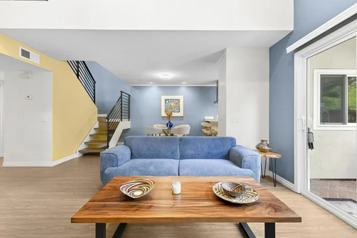 2033 Shadytree Lane, Encinitas, California 92024