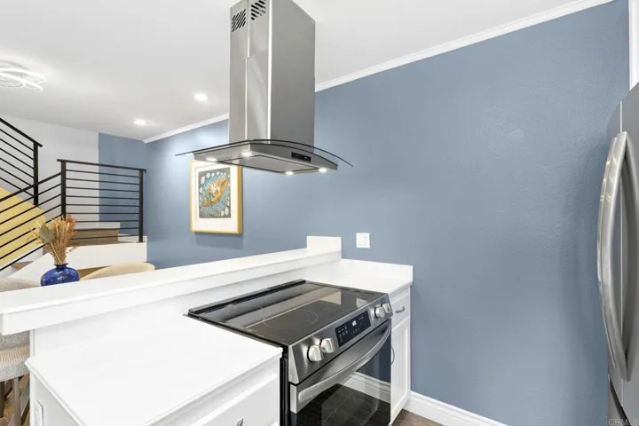 2033 Shadytree Lane, Encinitas, California 92024
