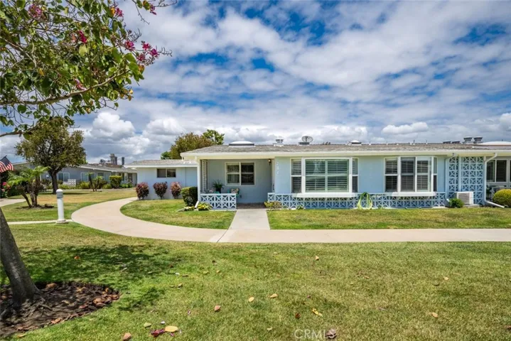 13721 Alderwood Lane 28f, Seal Beach, California 90740