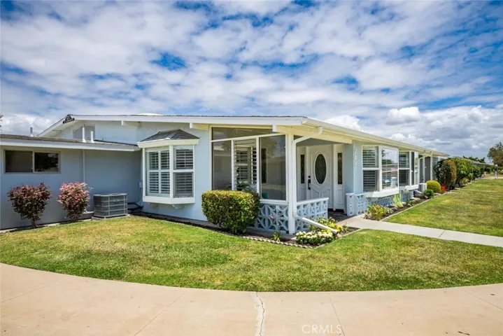 13721 Alderwood Lane 28f, Seal Beach, California 90740
