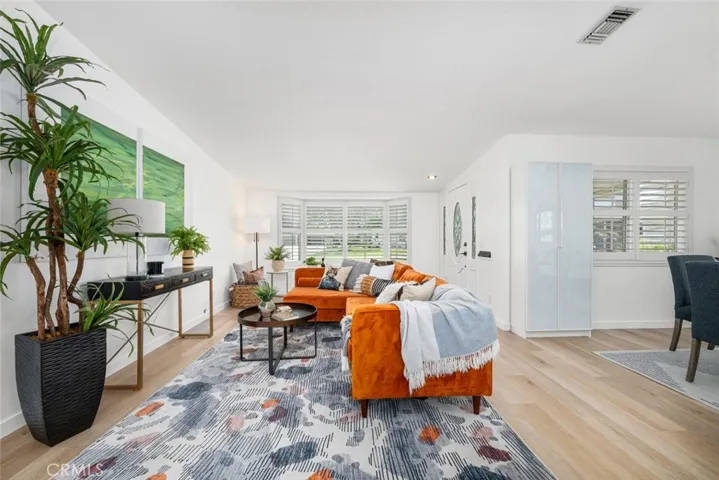 13721 Alderwood Lane 28f, Seal Beach, California 90740