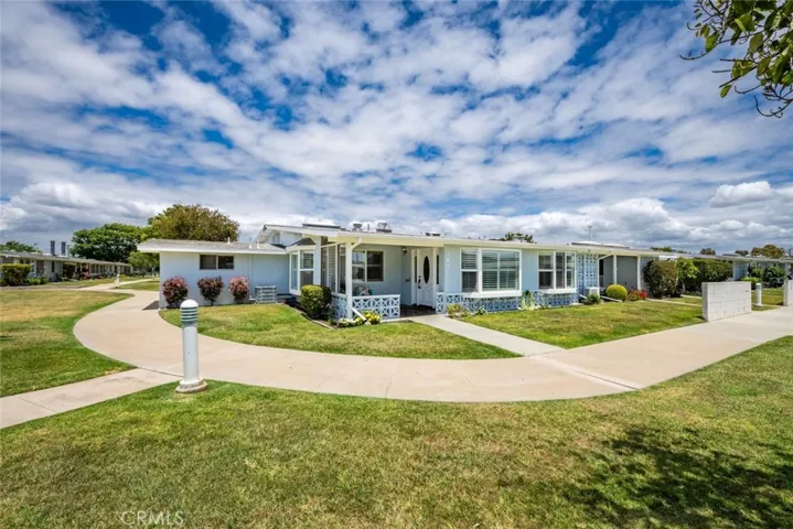 13721 Alderwood Lane 28f, Seal Beach, California 90740