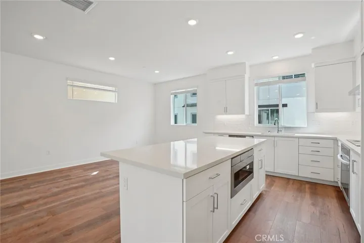 Great room on second floor. Appliances included.