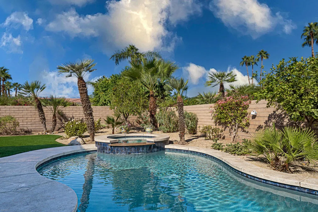 Pool to West