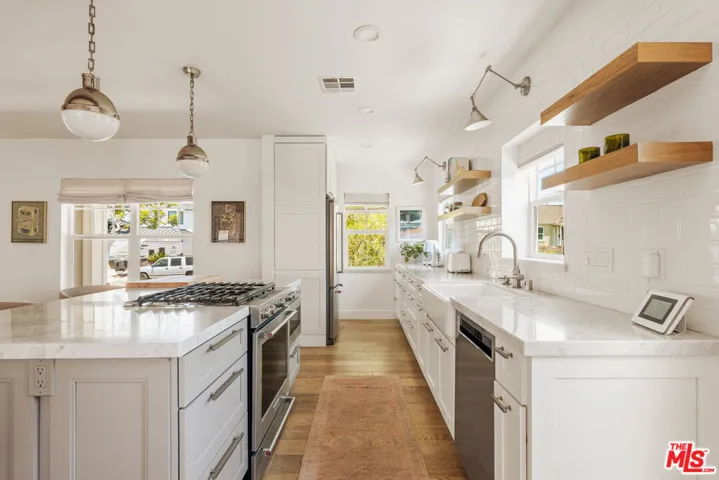 6332 W 84th Place, Los Angeles, California 90045
