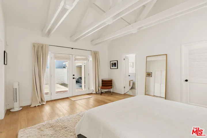 6332 W 84th Place, Los Angeles, California 90045