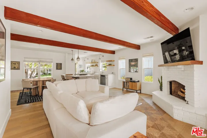 6332 W 84th Place, Los Angeles, California 90045