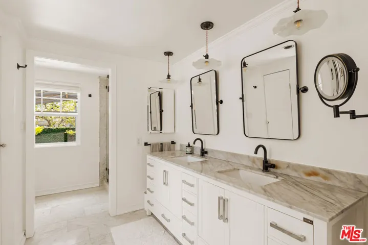 6332 W 84th Place, Los Angeles, California 90045
