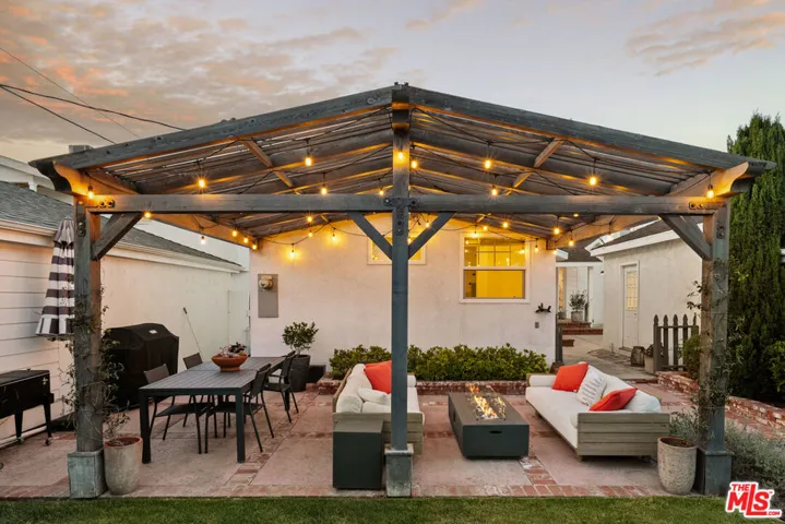 6332 W 84th Place, Los Angeles, California 90045