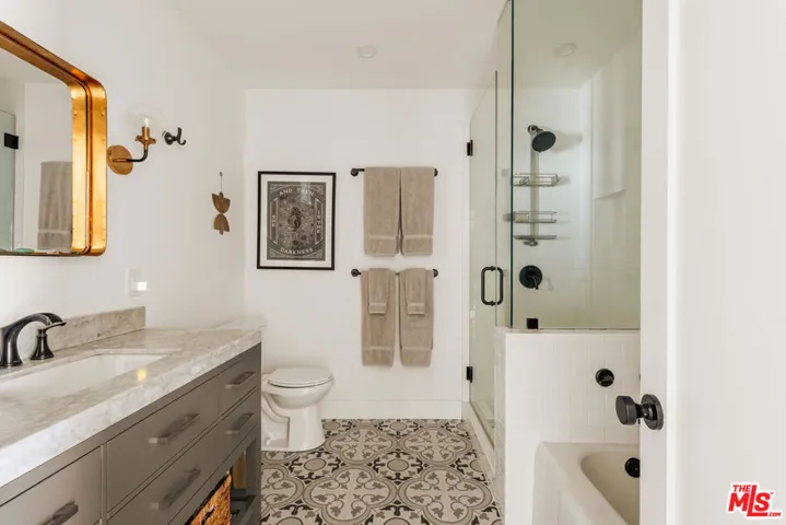 6332 W 84th Place, Los Angeles, California 90045