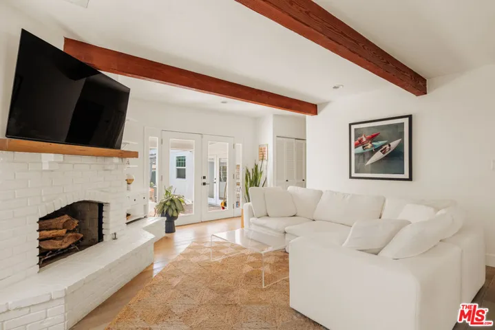 6332 W 84th Place, Los Angeles, California 90045