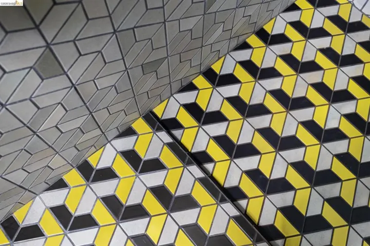 Radian Floor