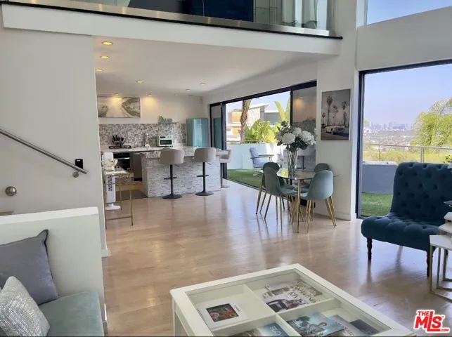 8380 Hollywood, Los Angeles, California 90069