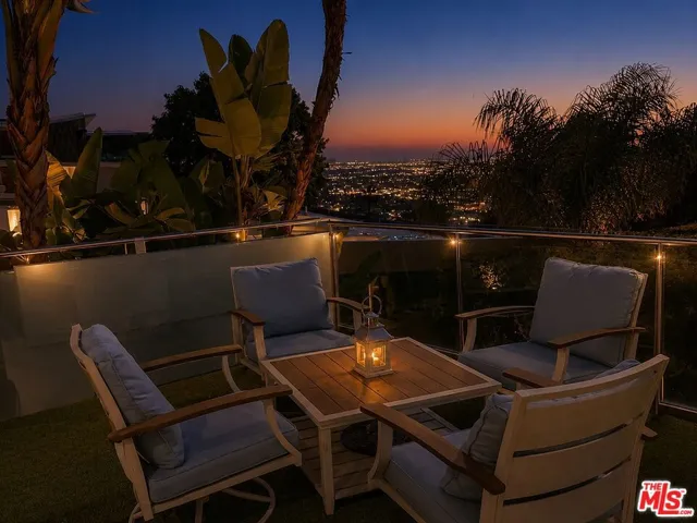 8380 Hollywood, Los Angeles, California 90069