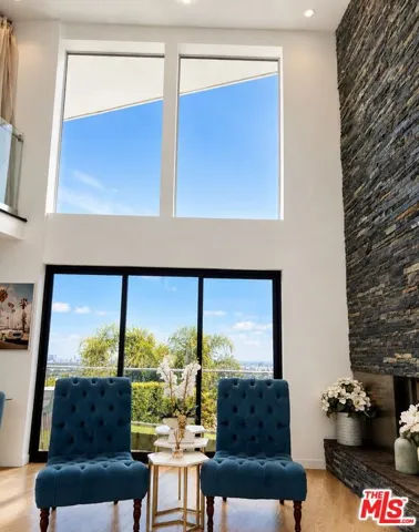 8380 Hollywood, Los Angeles, California 90069