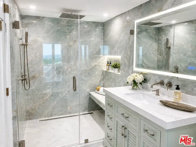 8380 Hollywood, Los Angeles, California 90069